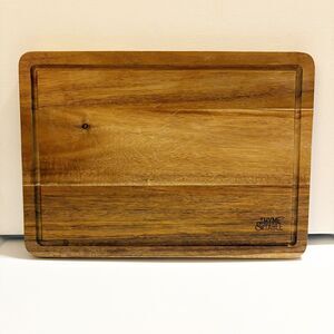 Thyme & Table 10x14 Acacia Wood Cutting Board Triangle Shaped Anti-Slip Feet